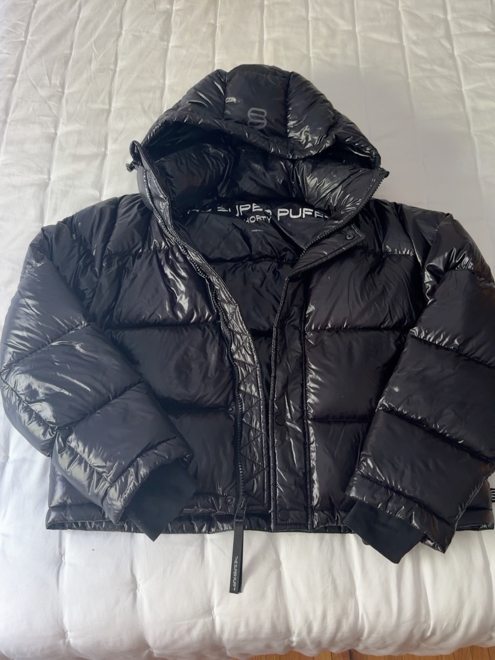 Aritzia The Super Puff Shorty Hi-Gloss Black Puffer Jacket L